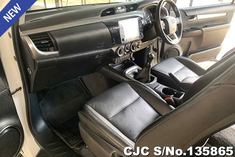 2022 Toyota / Hilux / Revo Stock No. 135865