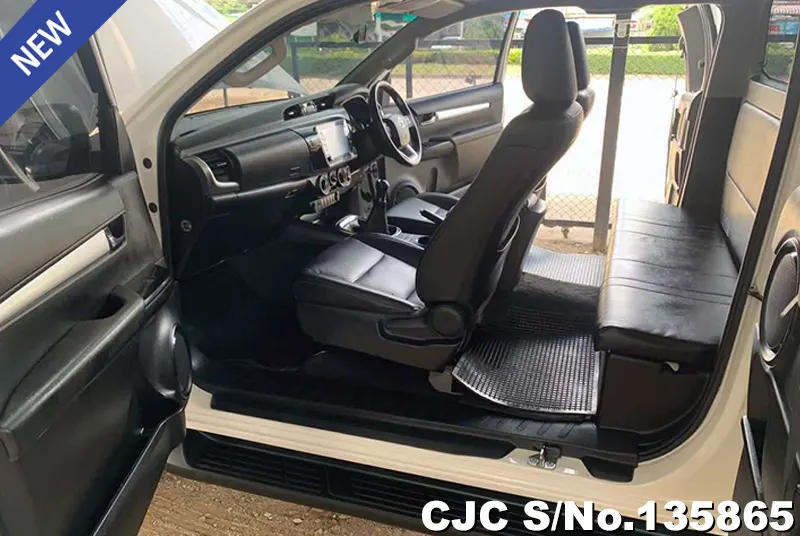 2022 Toyota / Hilux / Revo Stock No. 135865