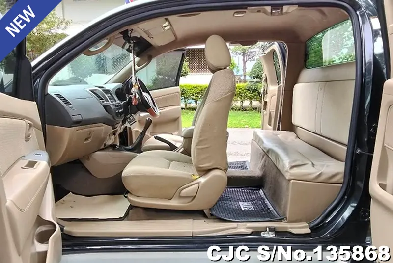 2013 Toyota / Hilux / Vigo Stock No. 135868