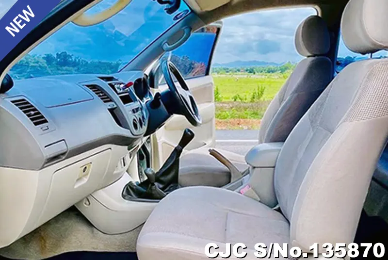 2005 Toyota / Hilux / Vigo Stock No. 135870