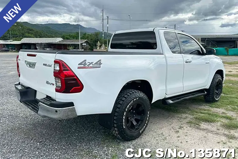 2022 Toyota / Hilux / Revo Stock No. 135871
