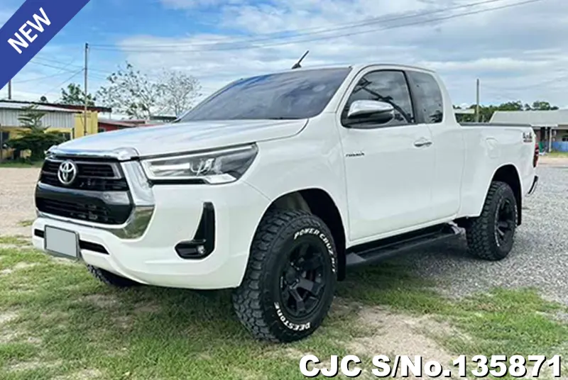 2022 Toyota / Hilux / Revo Stock No. 135871