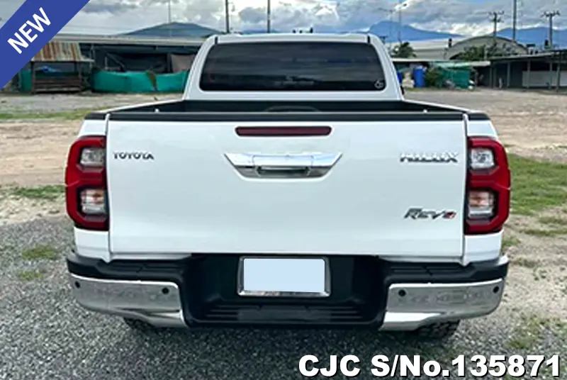 2022 Toyota / Hilux / Revo Stock No. 135871