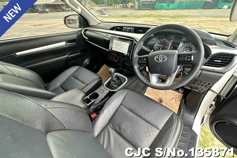 2022 Toyota / Hilux / Revo Stock No. 135871