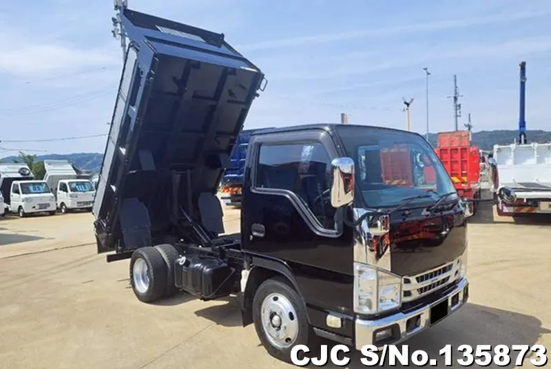 2014 Isuzu / Elf Stock No. 135873