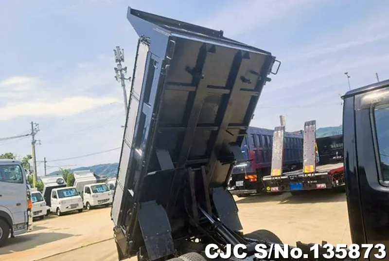 2014 Isuzu / Elf Stock No. 135873