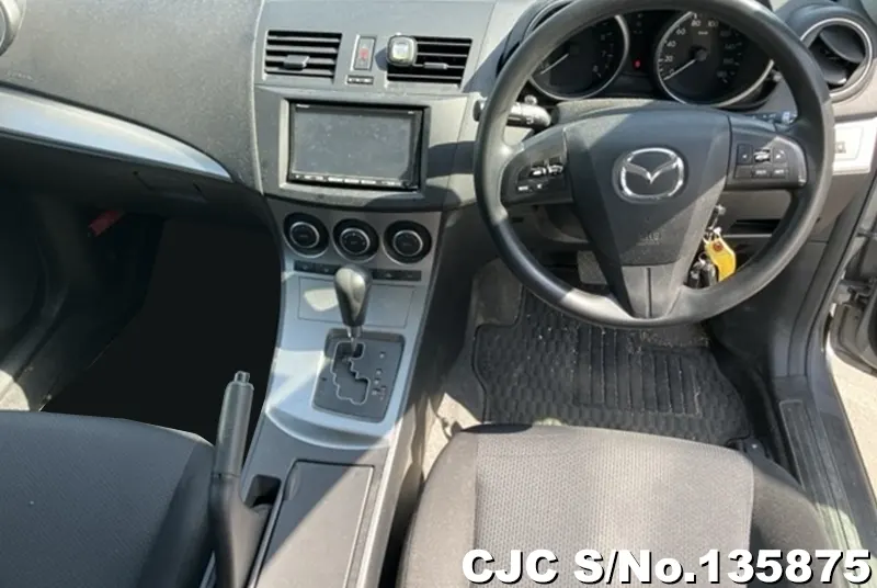 2010 Mazda / Axela Stock No. 135875