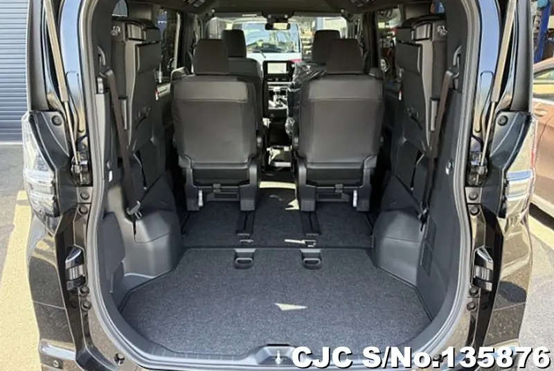 2026 Toyota / Voxy Stock No. 135876