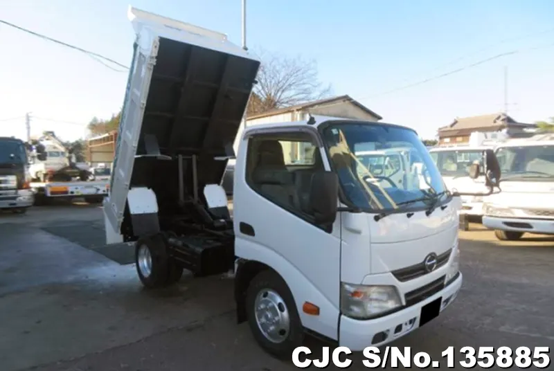 2015 Hino / Dutro Stock No. 135885