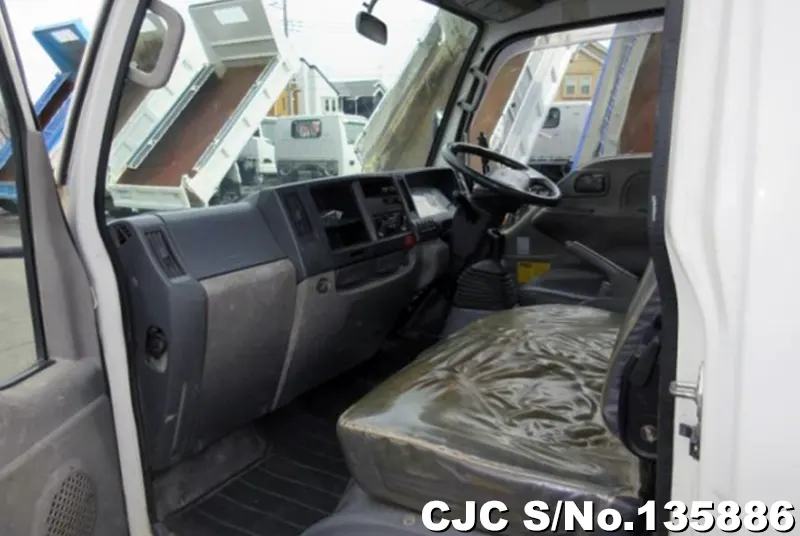 2013 Isuzu / Elf Stock No. 135886