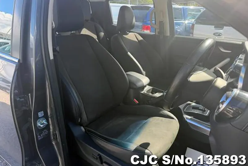 2018 Mercedes Benz / X-Class Stock No. 135893
