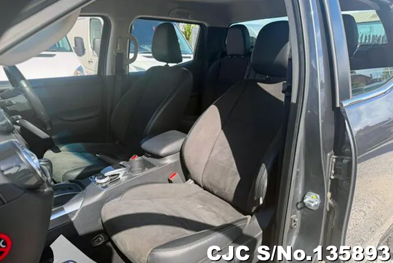 2018 Mercedes Benz / X-Class Stock No. 135893