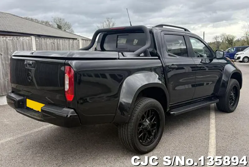 2019 Mercedes Benz / X-Class Stock No. 135894