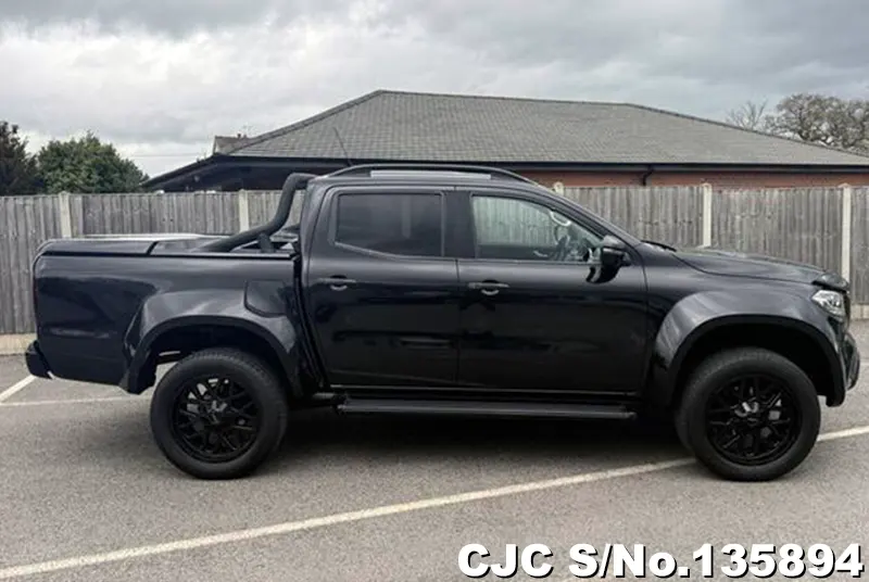 2019 Mercedes Benz / X-Class Stock No. 135894