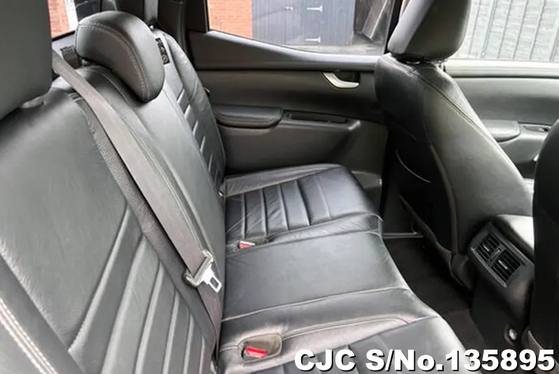2019 Mercedes Benz / X-Class Stock No. 135895