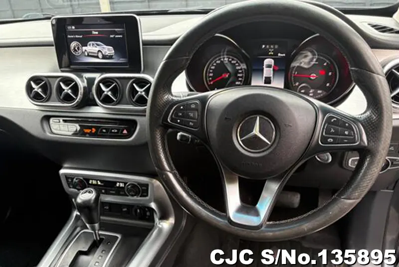2019 Mercedes Benz / X-Class Stock No. 135895