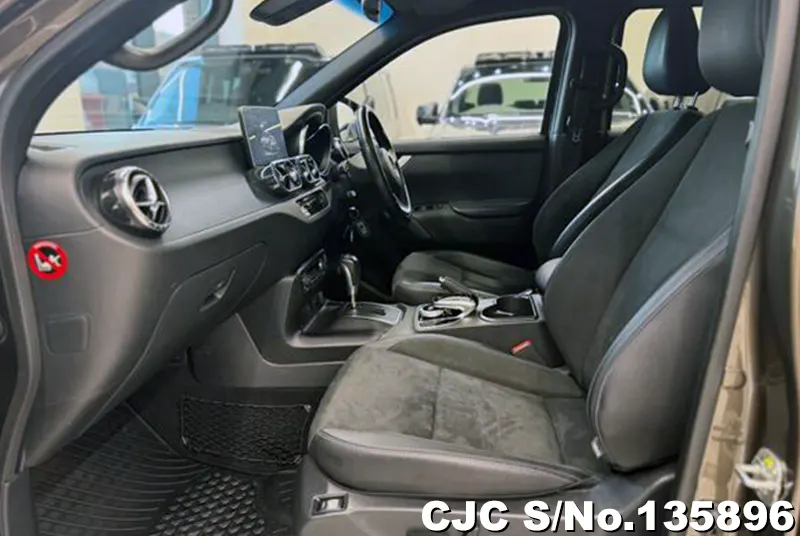2019 Mercedes Benz / X-Class Stock No. 135896