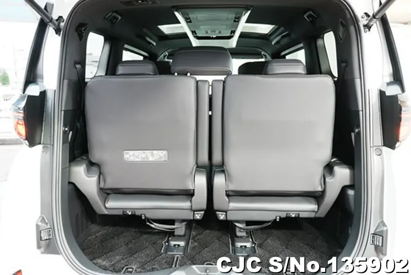 2026 Toyota / Vellfire Stock No. 135902