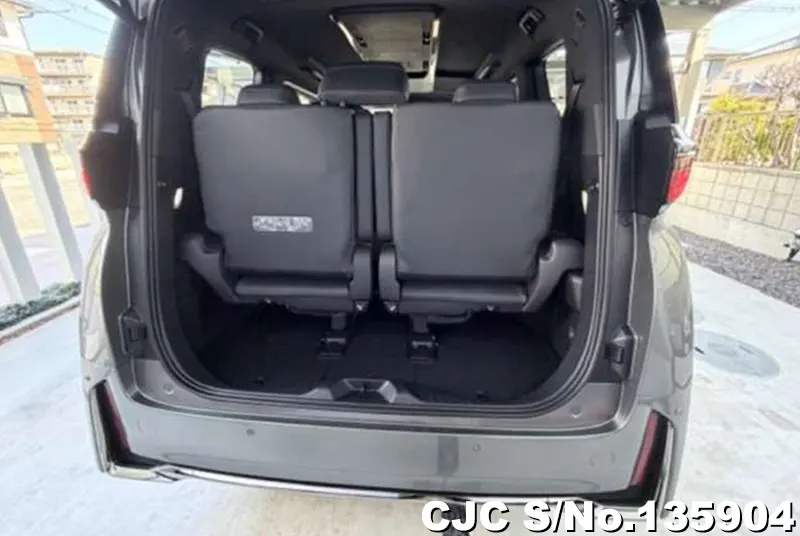 2026 Toyota / Vellfire Stock No. 135904