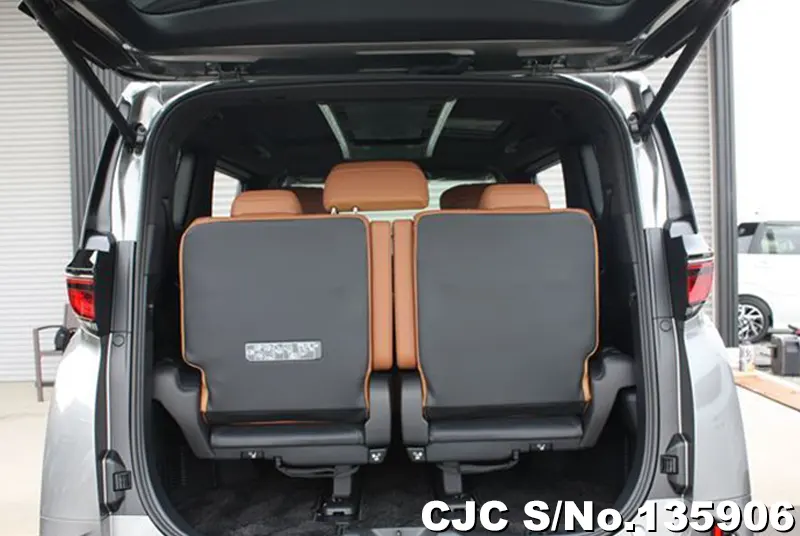 2026 Toyota / Vellfire Stock No. 135906
