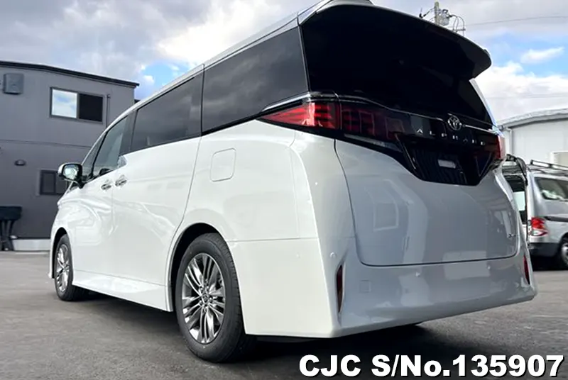 2026 Toyota / Alphard Stock No. 135907