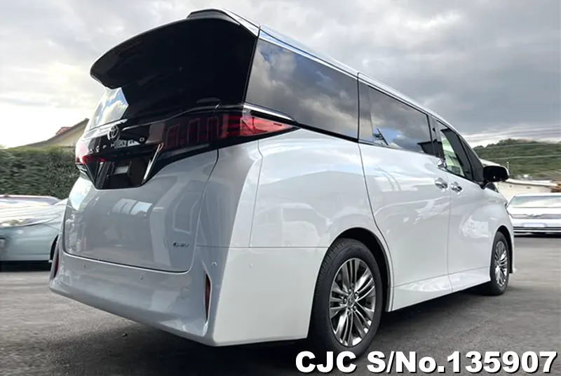2026 Toyota / Alphard Stock No. 135907