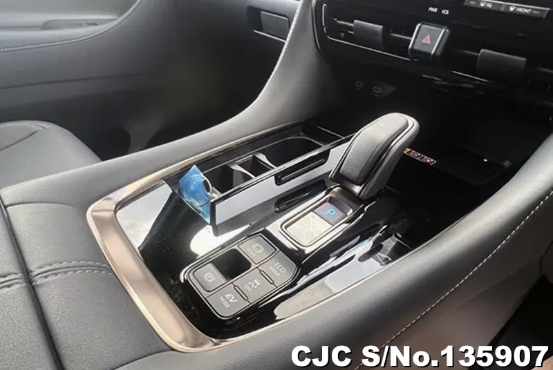 2026 Toyota / Alphard Stock No. 135907