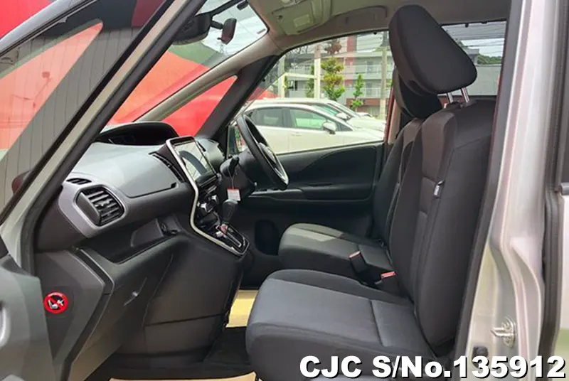 2021 Nissan / Serena Stock No. 135912