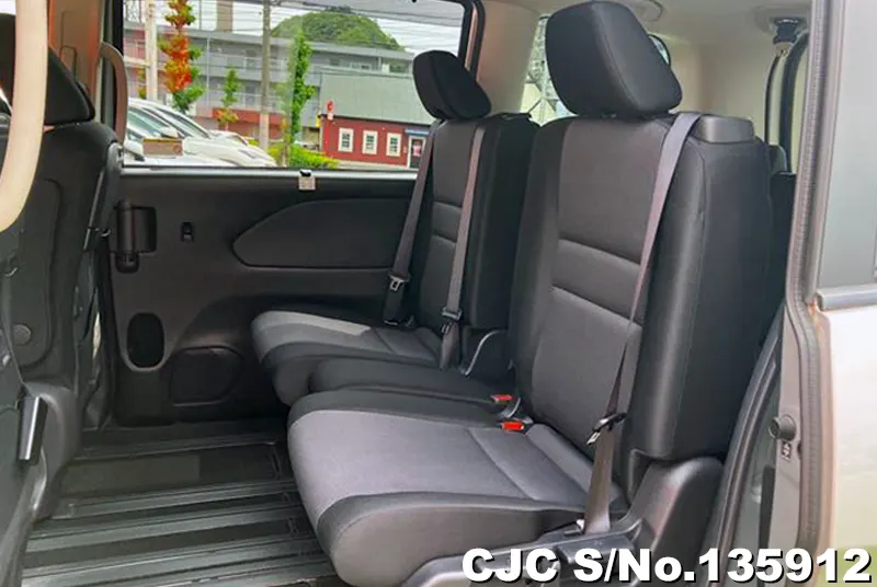 2021 Nissan / Serena Stock No. 135912