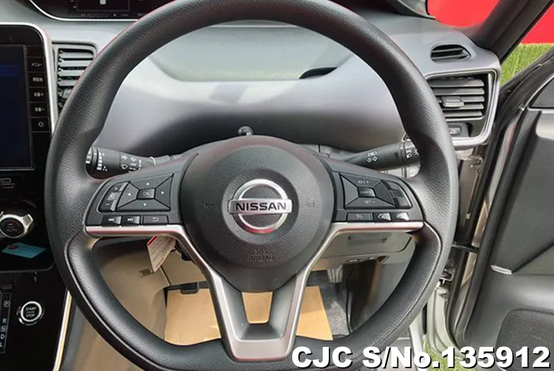 2021 Nissan / Serena Stock No. 135912