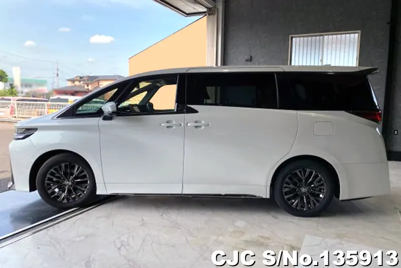 2026 Toyota / Vellfire Stock No. 135913