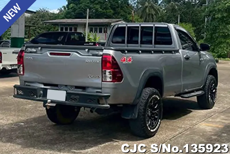 2017 Toyota / Hilux / Revo Stock No. 135923