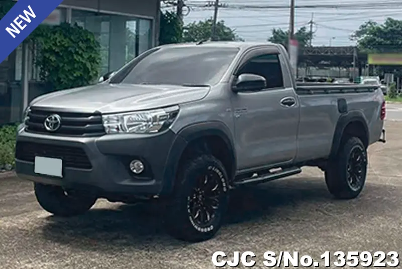2017 Toyota / Hilux / Revo Stock No. 135923