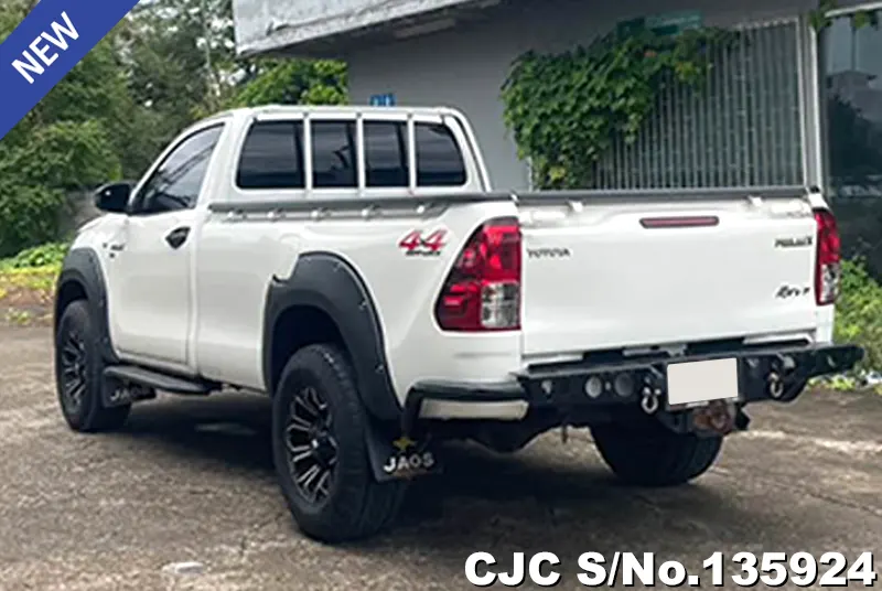 2019 Toyota / Hilux / Revo Stock No. 135924