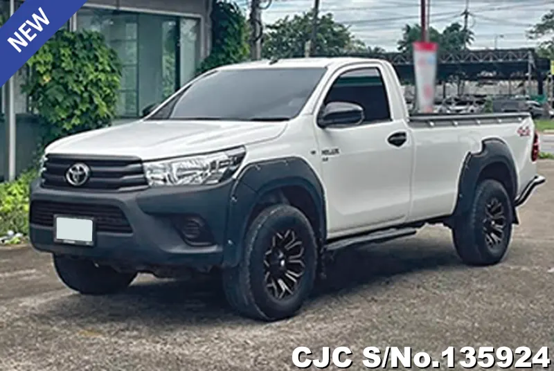 2019 Toyota / Hilux / Revo Stock No. 135924