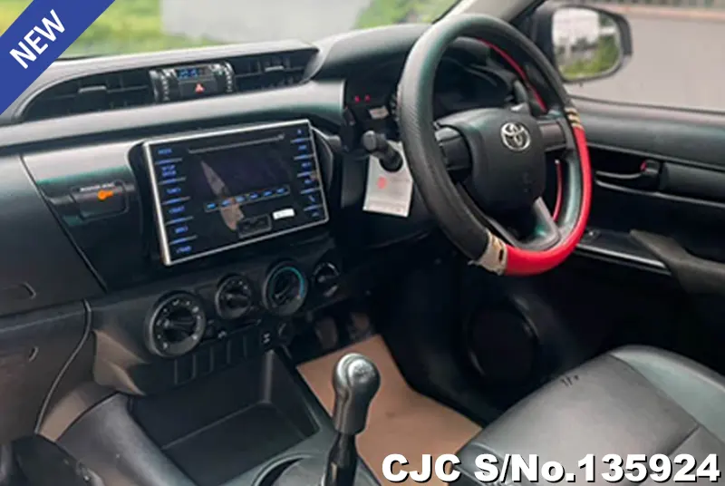 2019 Toyota / Hilux / Revo Stock No. 135924