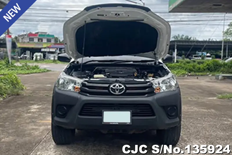 2019 Toyota / Hilux / Revo Stock No. 135924