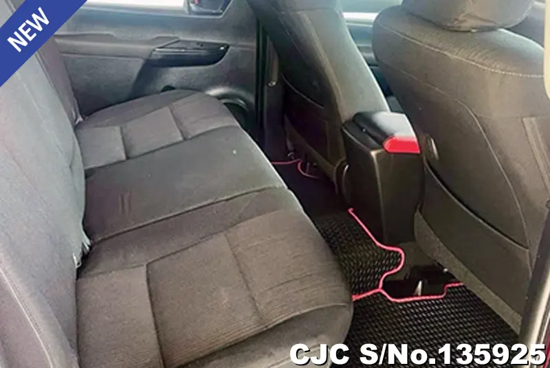 2018 Toyota / Hilux / Revo Stock No. 135925