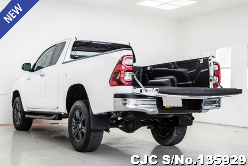 2023 Toyota / Hilux / Revo Stock No. 135929