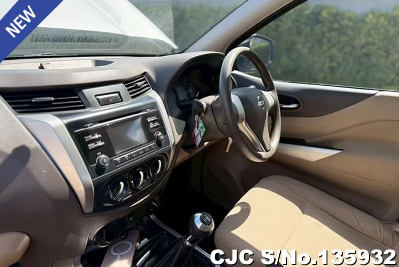 2018 Nissan / Navara Stock No. 135932
