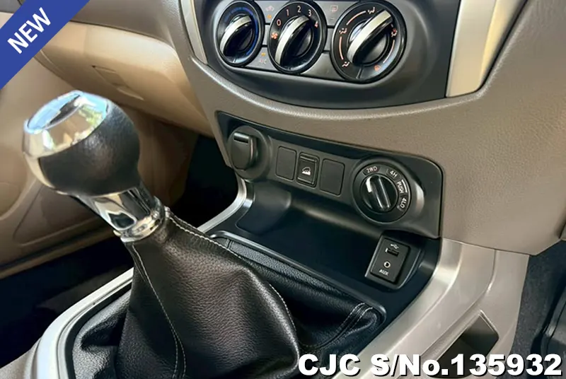 2018 Nissan / Navara Stock No. 135932