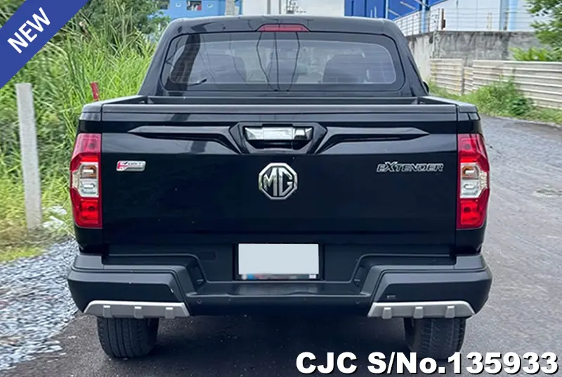 2020 MG / Extender Stock No. 135933