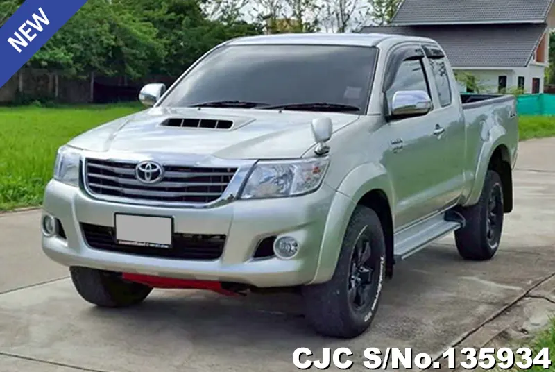 2013 Toyota / Hilux / Revo Stock No. 135934