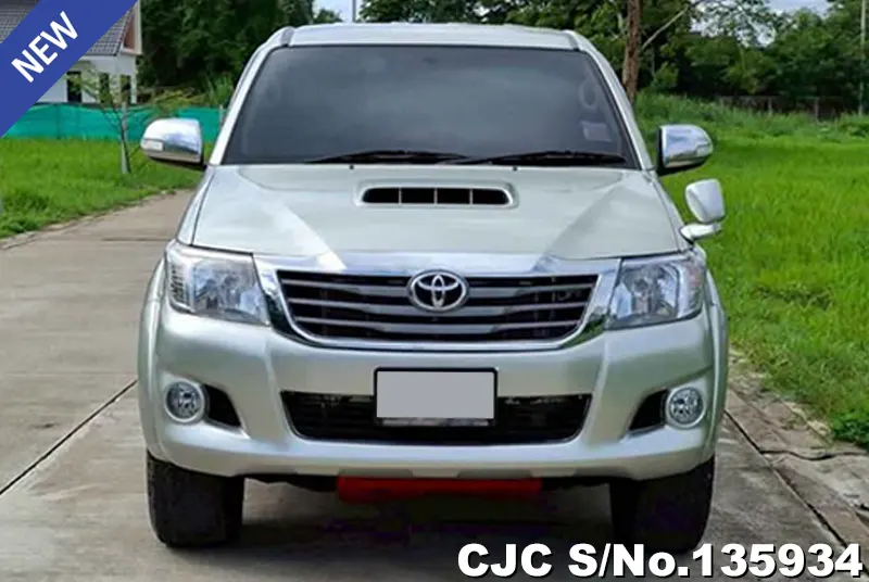 2013 Toyota / Hilux / Revo Stock No. 135934