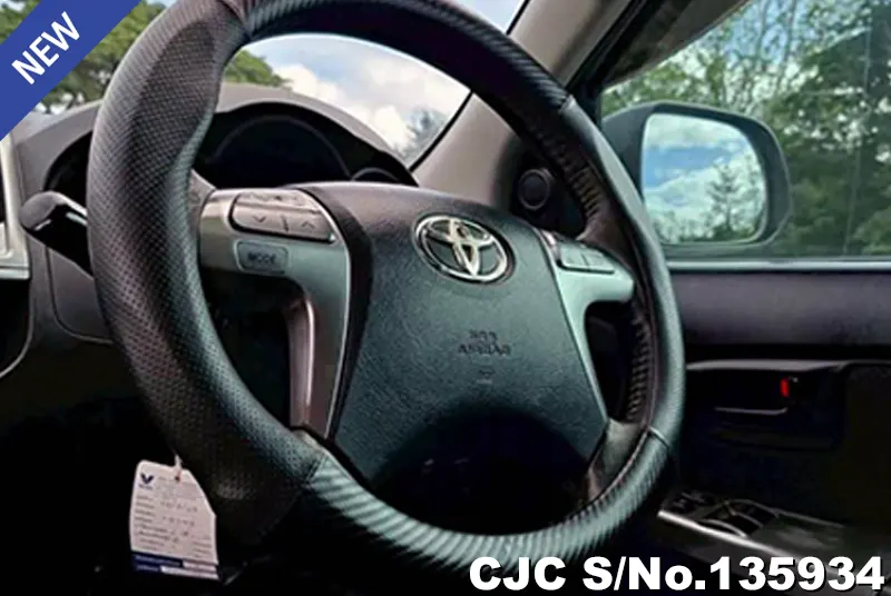 2013 Toyota / Hilux / Revo Stock No. 135934