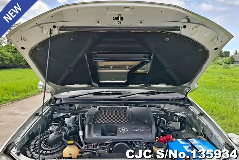 2013 Toyota / Hilux / Revo Stock No. 135934