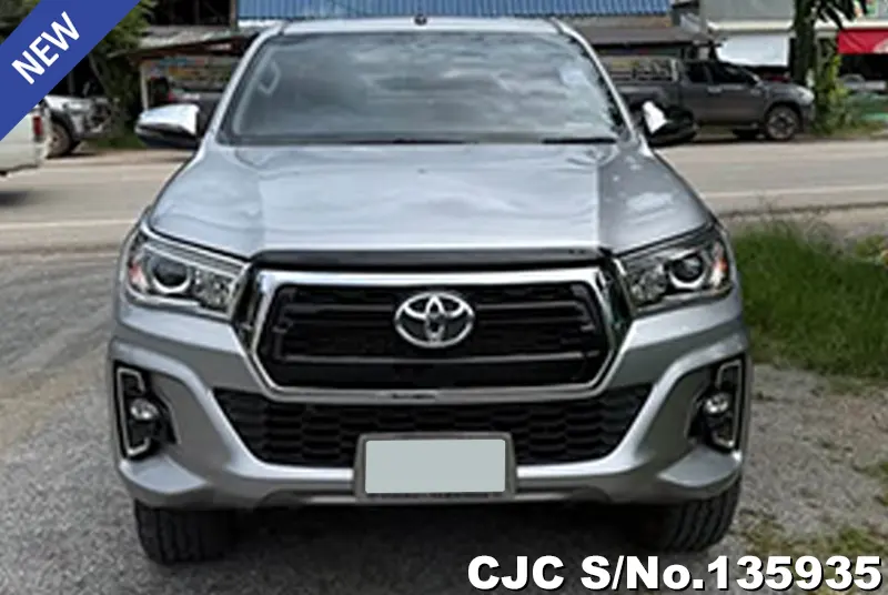 2017 Toyota / Hilux / Revo Stock No. 135935