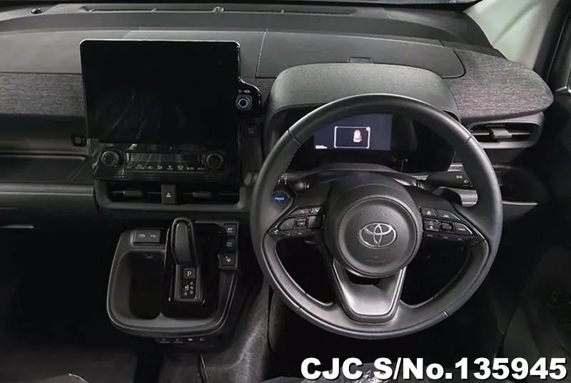 2022 Toyota / Sienta Stock No. 135945