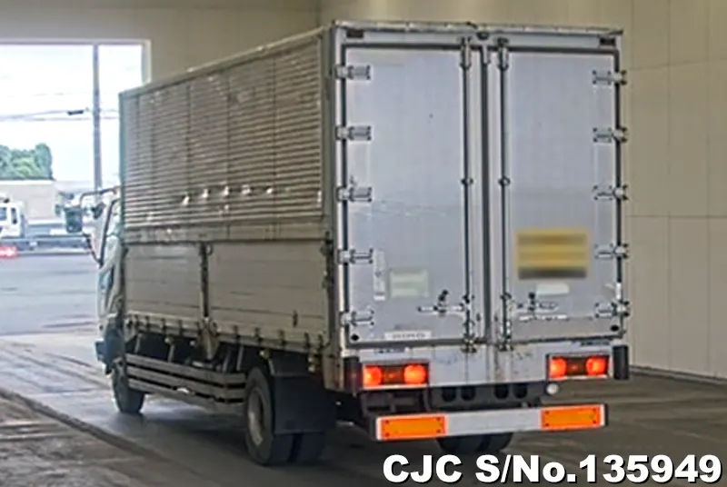 2003 Mitsubishi / Fuso Fighter Stock No. 135949