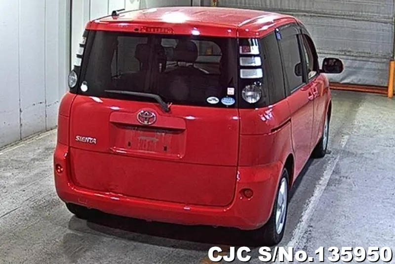2010 Toyota / Sienta Stock No. 135950